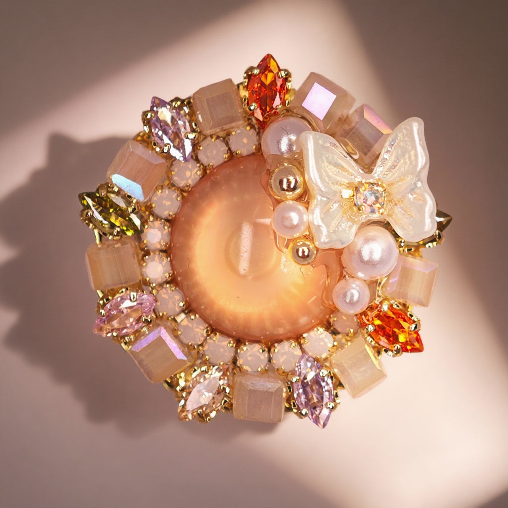 Rosy Lueur – Glass Gem & Bow Brooch | Romantic Accent for Floral Outfits