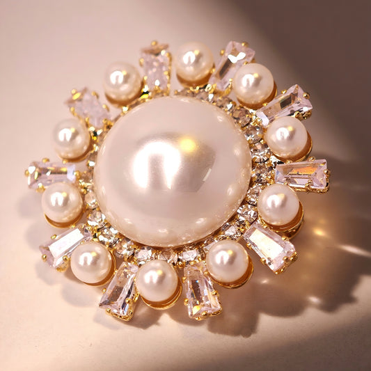 Lumi Pearl – Ivory Sunburst Pearl Brooch for Dogs | Classic Elegant Accent
