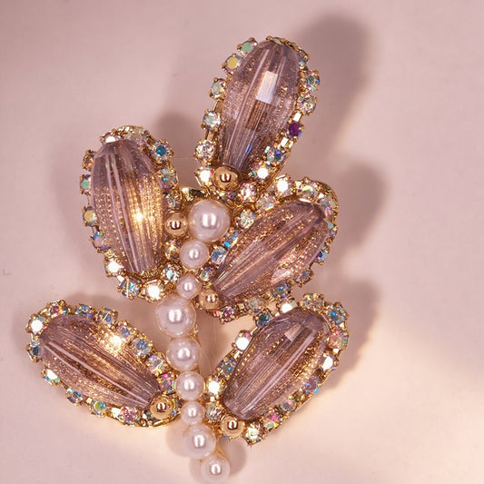Golden Fern – Brown Crystal Leaf Brooch for Dogs | Elegant Pearl Accent