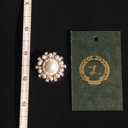 Lumi Pearl – Ivory Sunburst Pearl Brooch for Dogs | Classic Elegant Accent